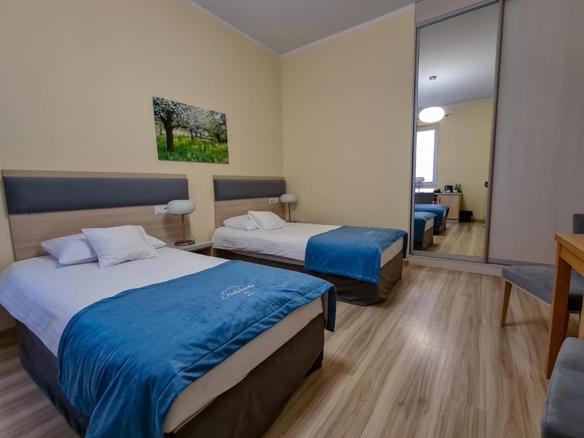 Antoninska Hotel & Apartamenty ليشنو المظهر الخارجي الصورة