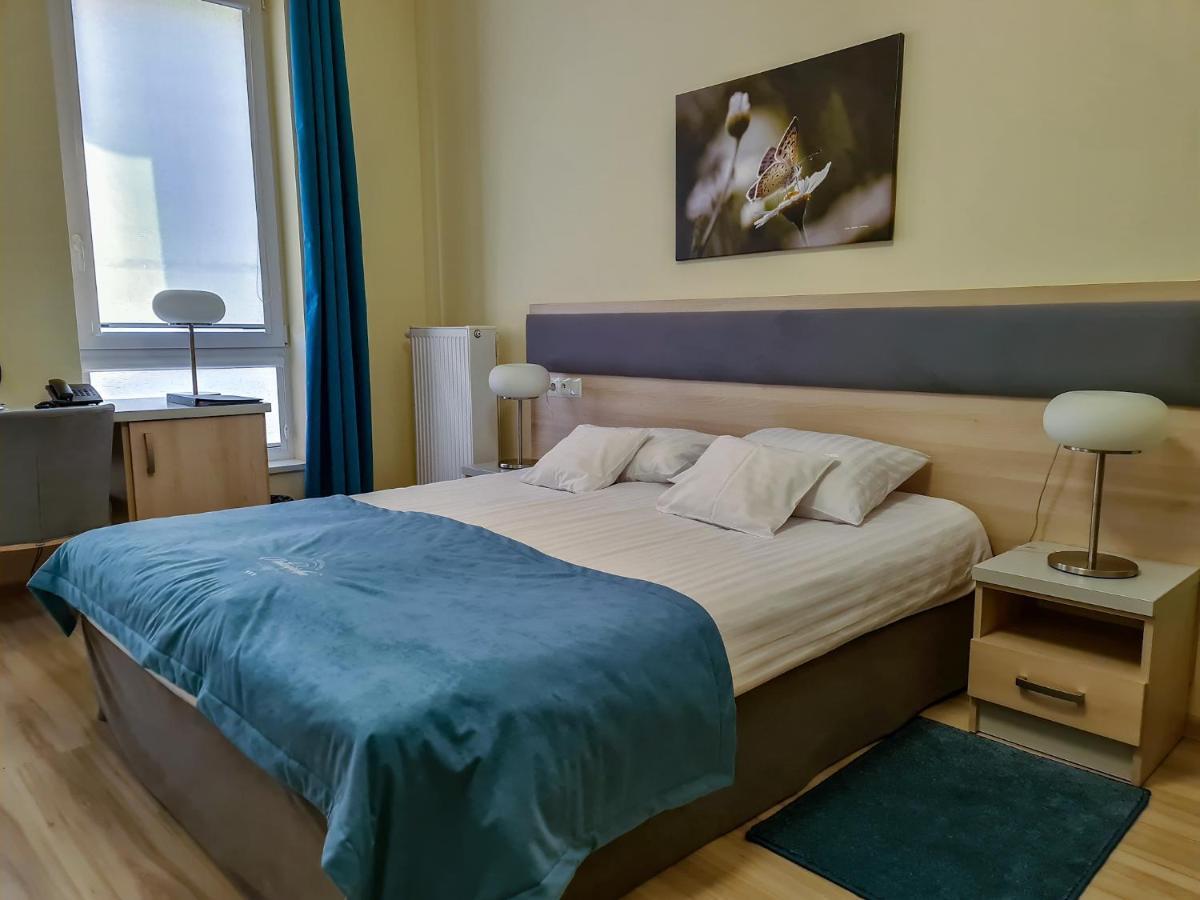 Antoninska Hotel & Apartamenty ليشنو المظهر الخارجي الصورة