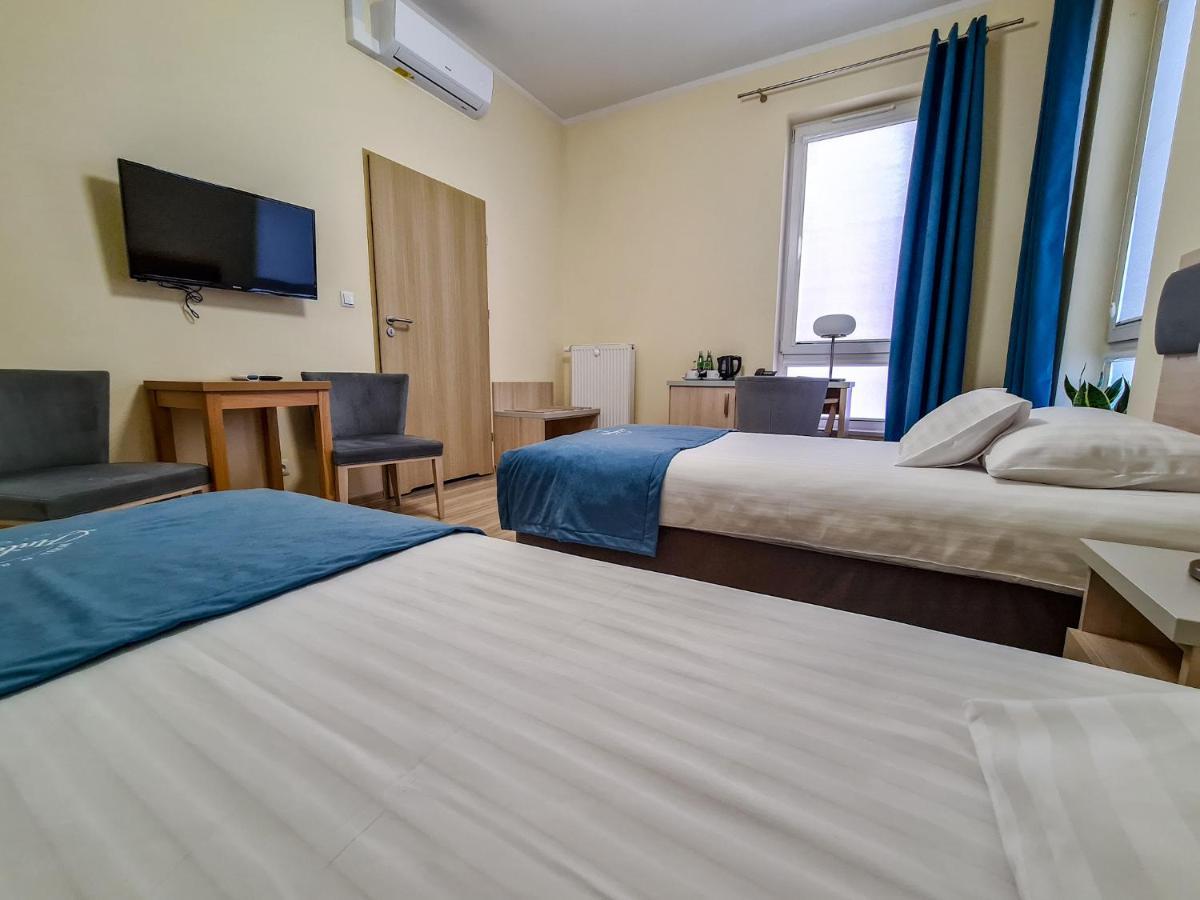 Antoninska Hotel & Apartamenty ليشنو المظهر الخارجي الصورة