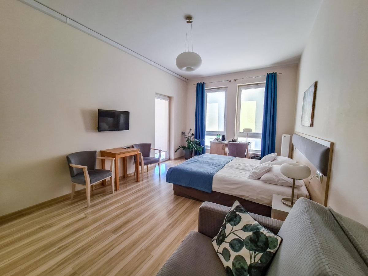 Antoninska Hotel & Apartamenty ليشنو المظهر الخارجي الصورة
